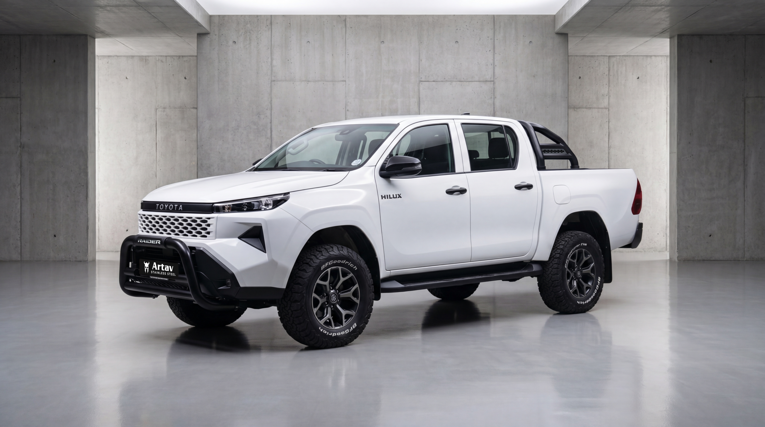 Hilux Honeycomb Nudge Bar Black 2 Hilux Honeycomb Nudge Bar Black - Image 2