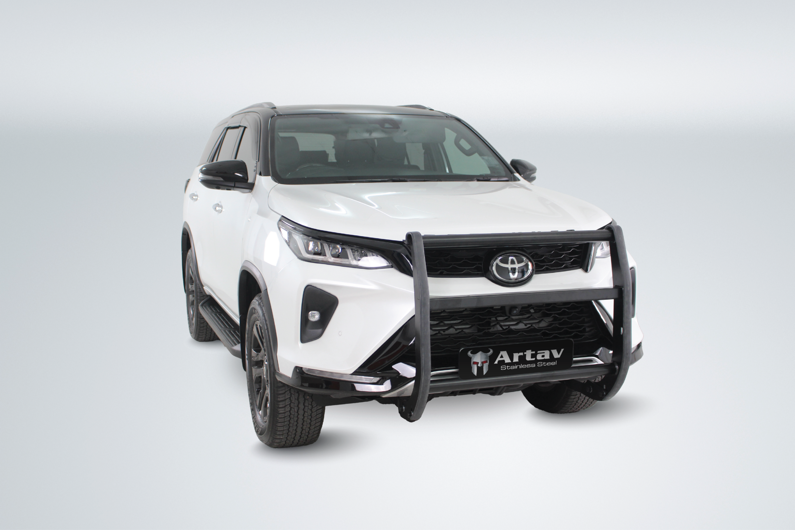 Toyota Hilux & Fortuner BullBar Black (Push Bar) (Police Bar) (Brackets Included) 1 Toyota Hilux & Fortuner BullBar Black (Push Bar) (Police Bar) (Brackets Included)