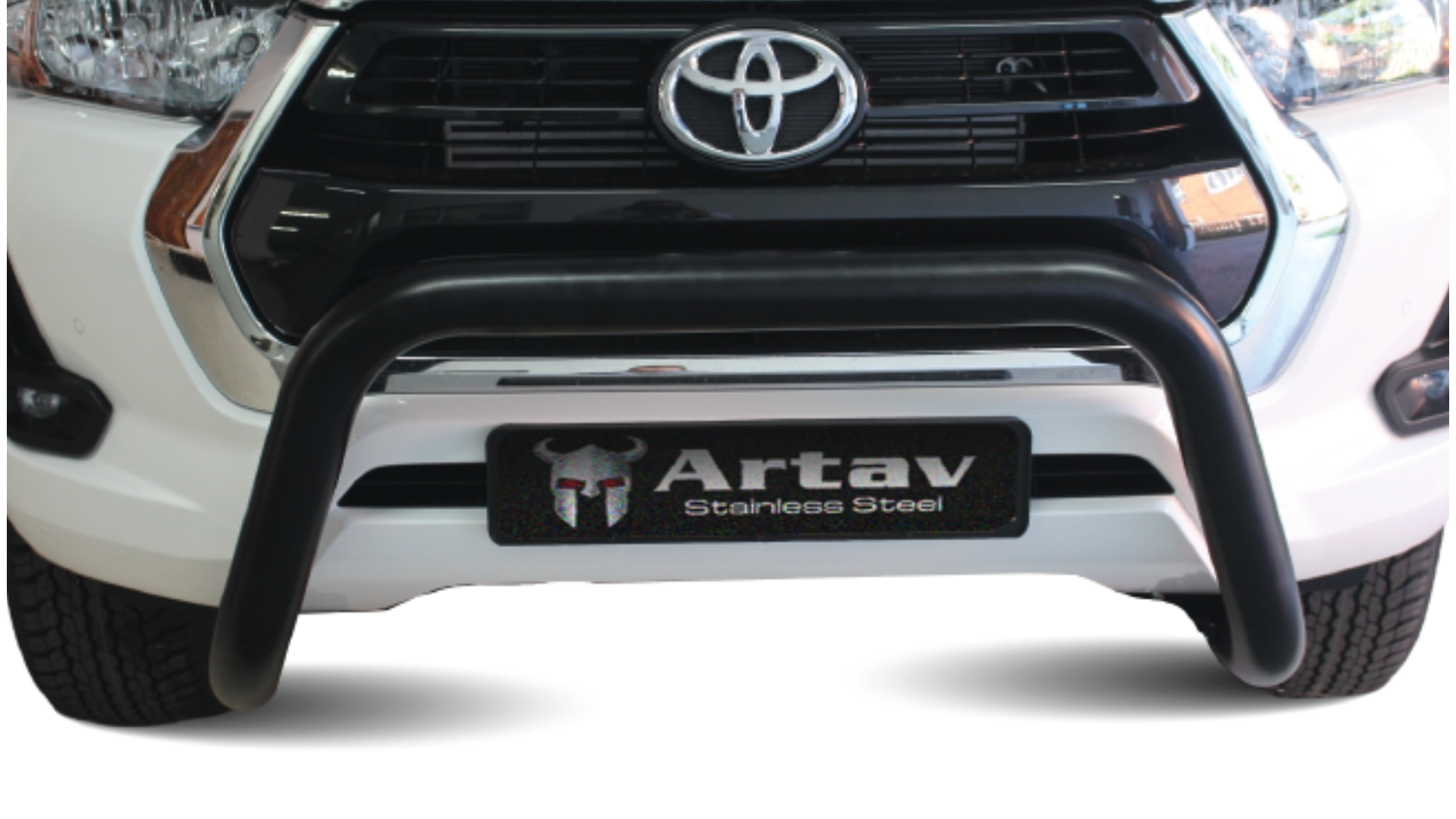 Toyota Hilux Fleet Nudge Bar Black 1 Toyota Hilux Fleet Nudge Bar Black