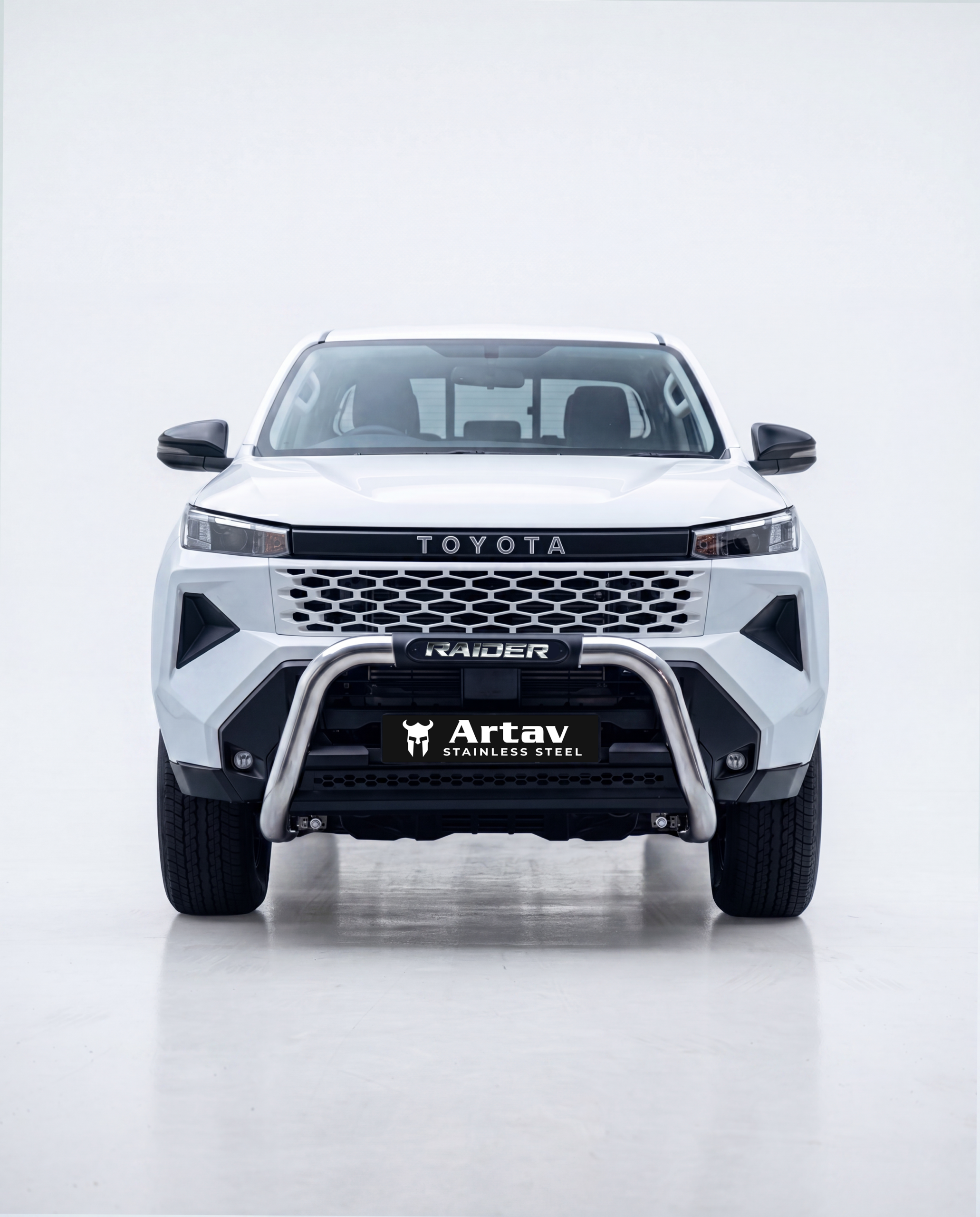 Hilux Honeycomb Nudge Bar Stainless 1 Hilux Honeycomb Nudge Bar Stainless